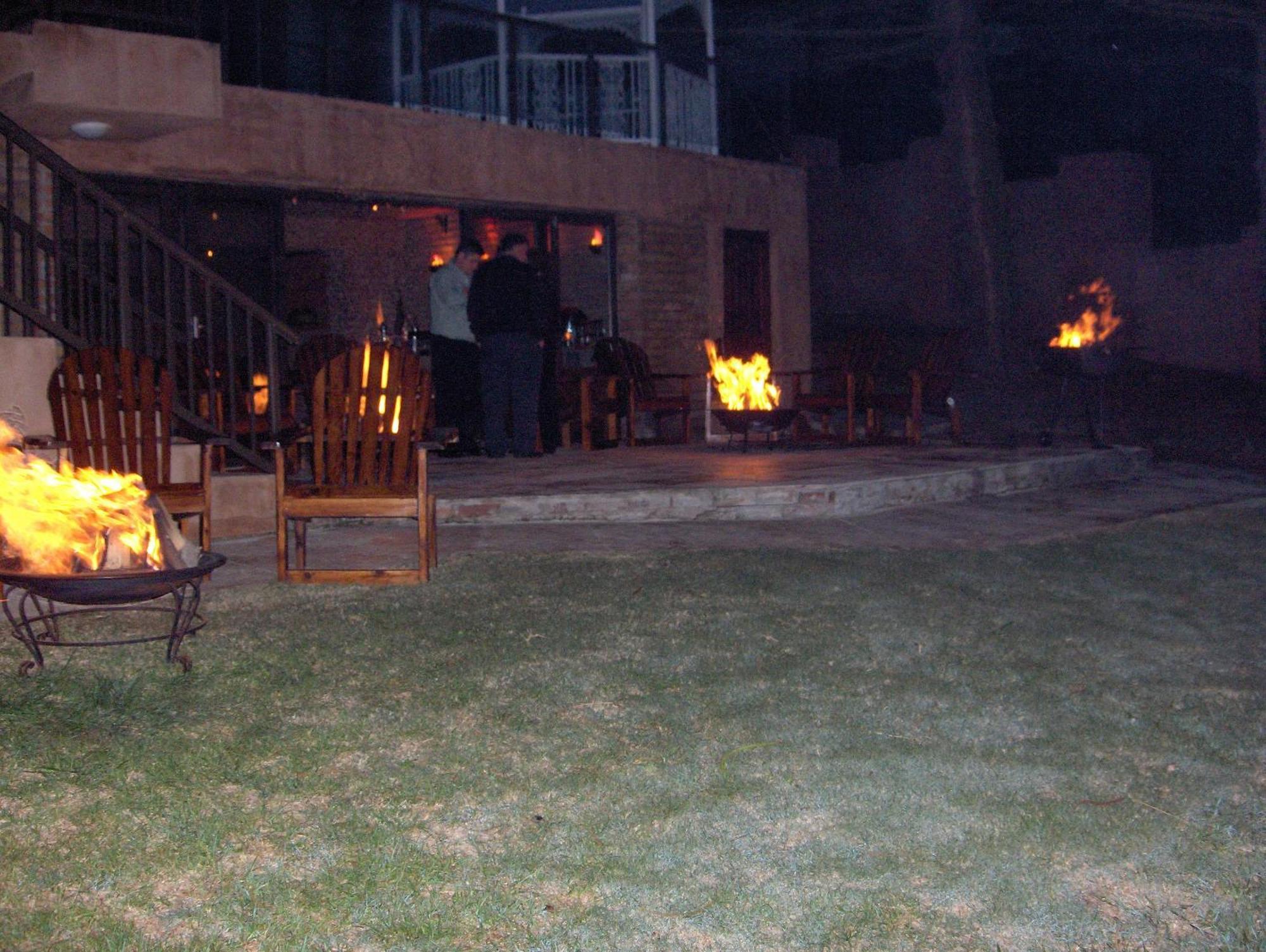 Sea Otters Lodge Kini Bay Экстерьер фото