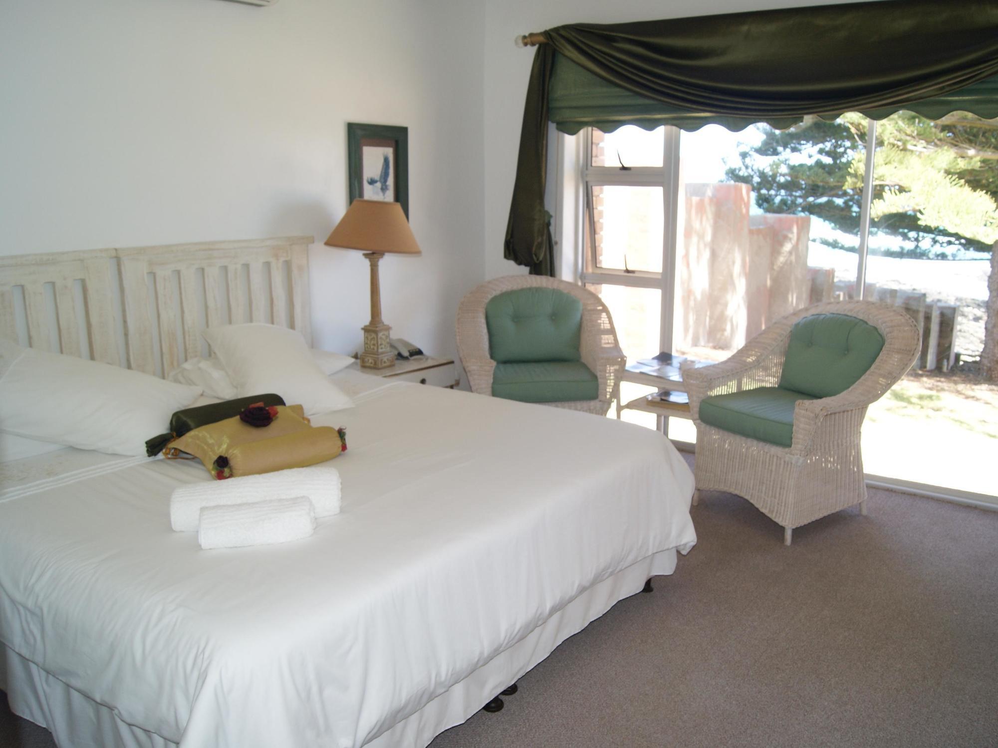 Sea Otters Lodge Kini Bay Экстерьер фото