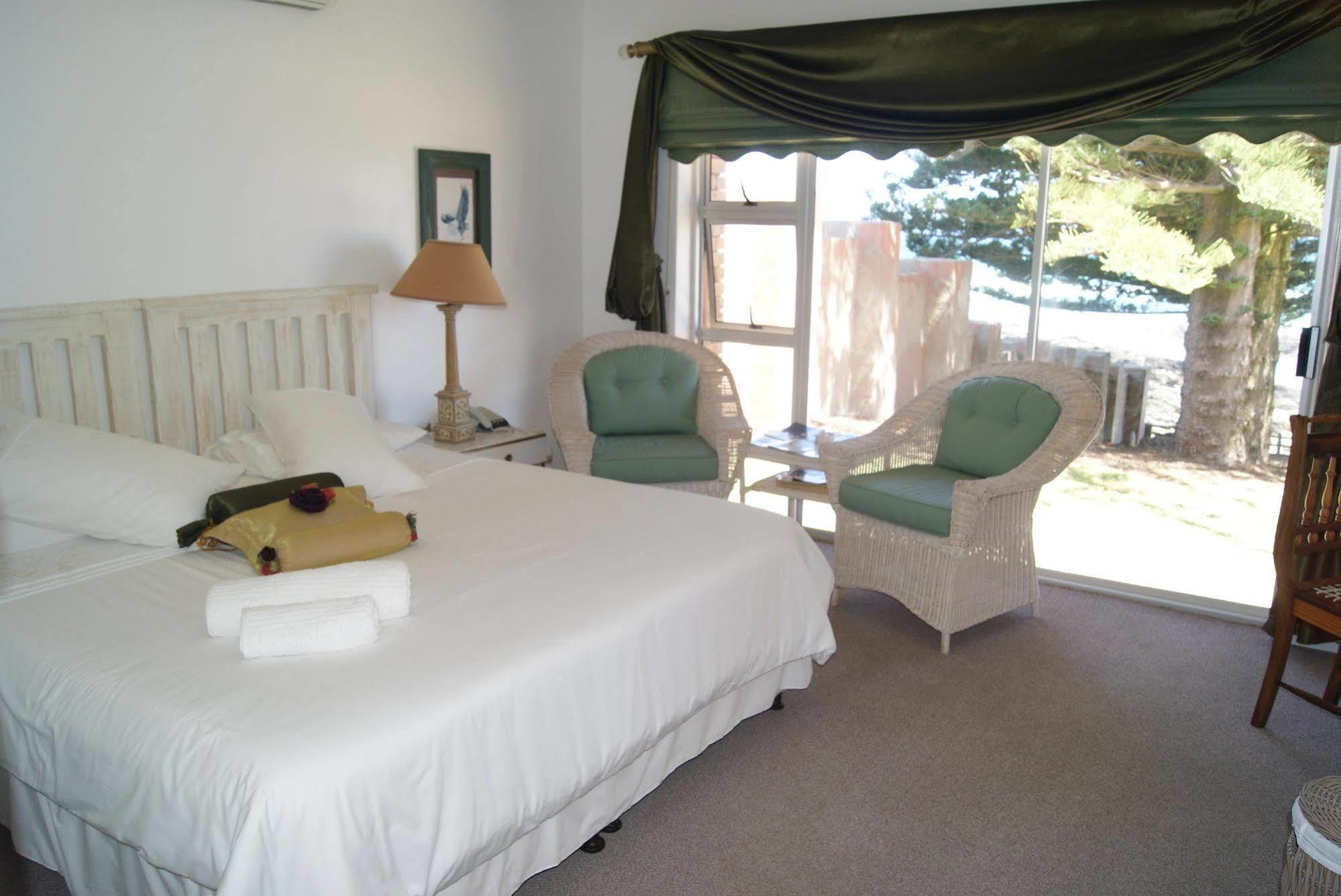 Sea Otters Lodge Kini Bay Экстерьер фото