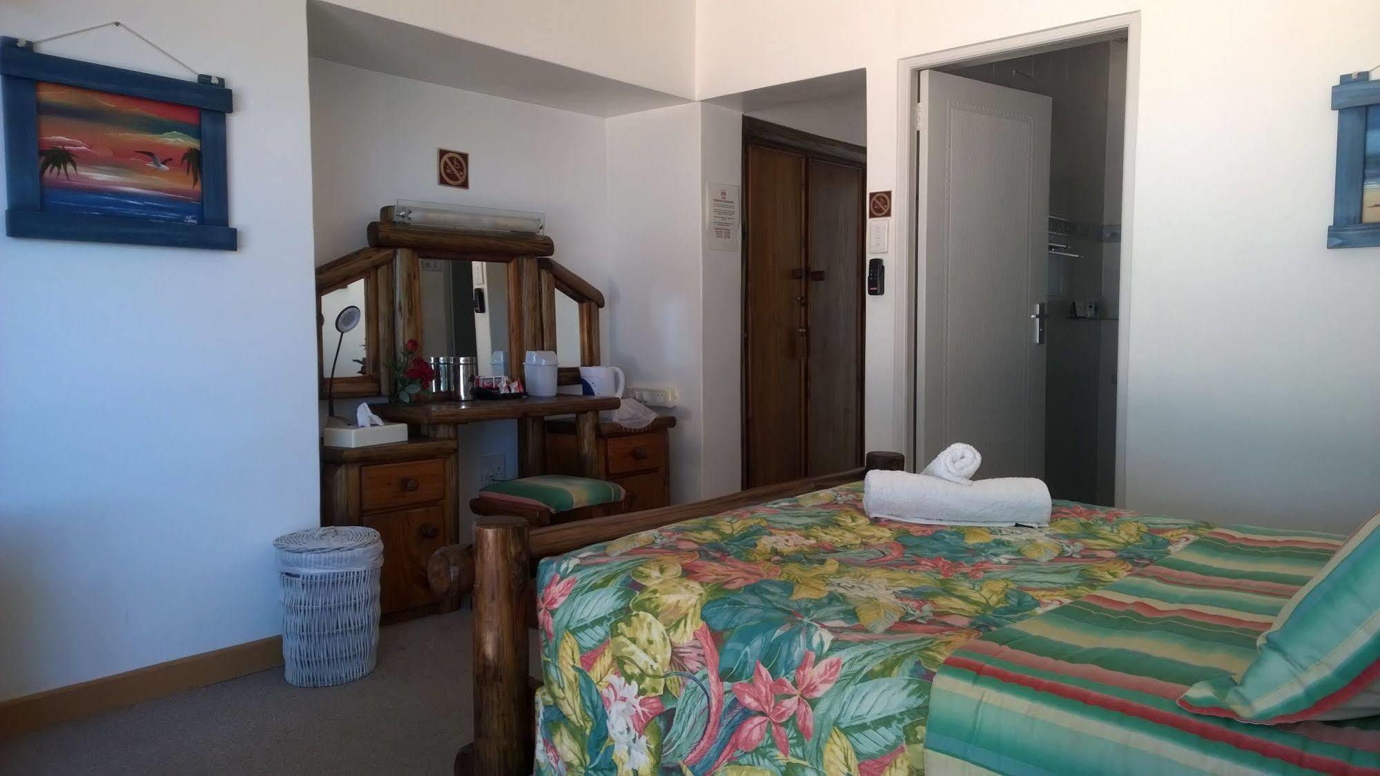 Sea Otters Lodge Kini Bay Экстерьер фото