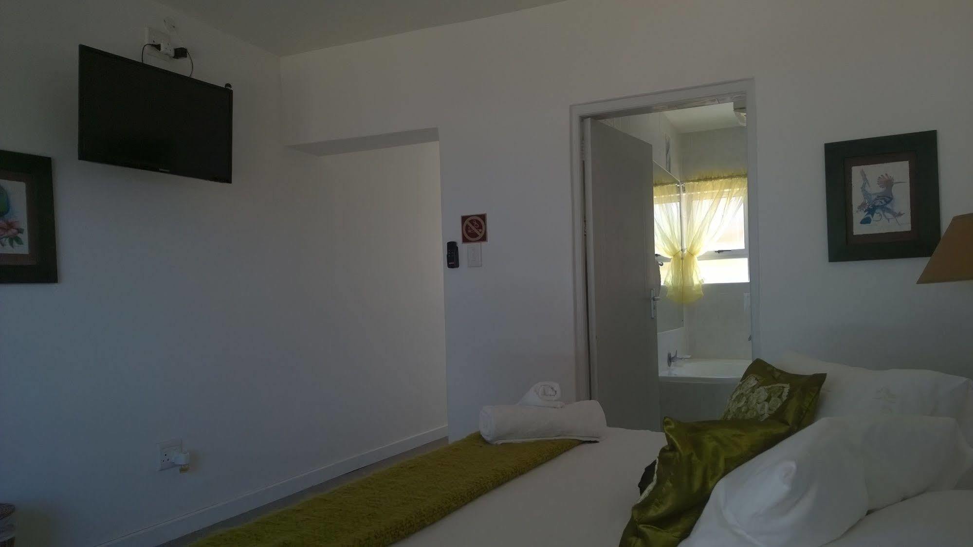 Sea Otters Lodge Kini Bay Экстерьер фото