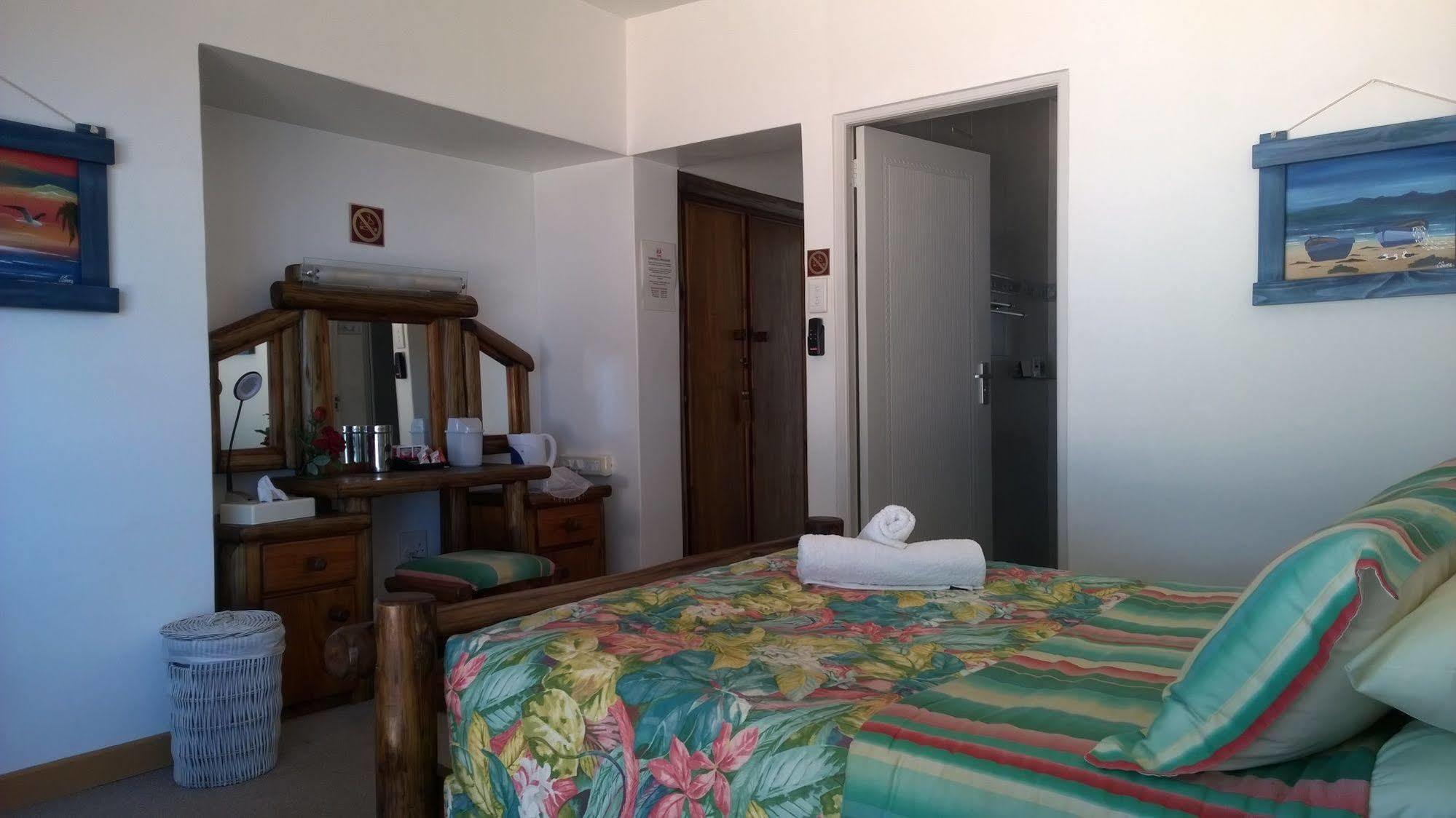 Sea Otters Lodge Kini Bay Экстерьер фото